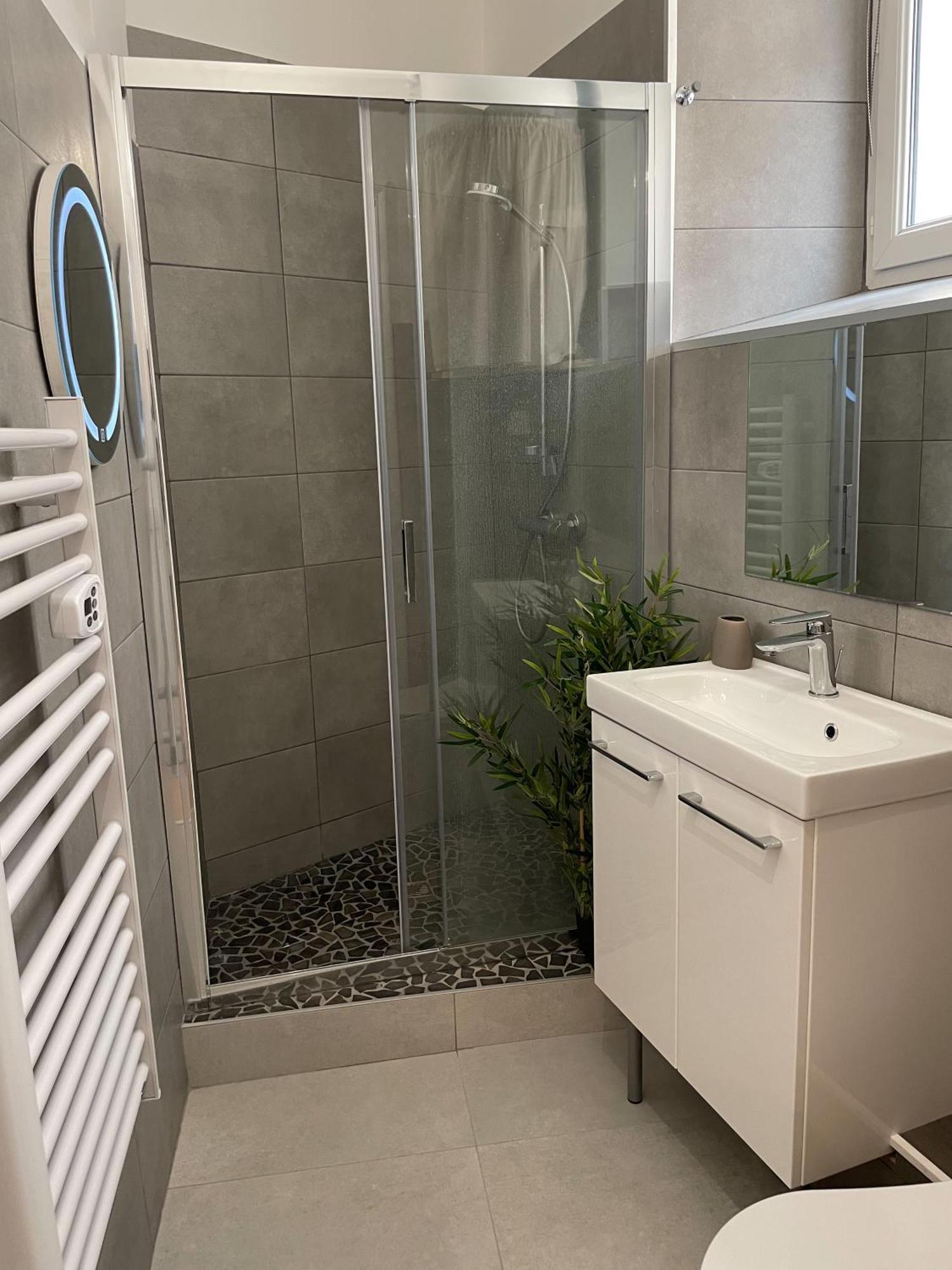 Escapade Ardechoise - Parking Gratuit - Chateau A 2 Pas Aubenas Luaran gambar